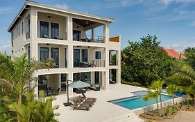 Naia Resort And Spa